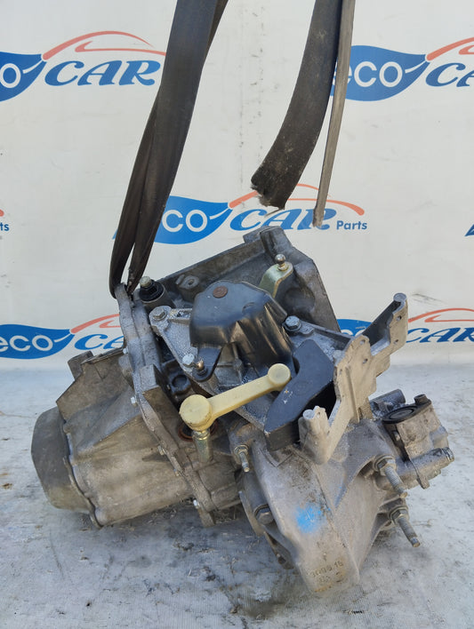 Peugeot 308 1.6 HDI mit 5-Gang-Schaltgetriebe, Code: 20DM75 ecoAG5688