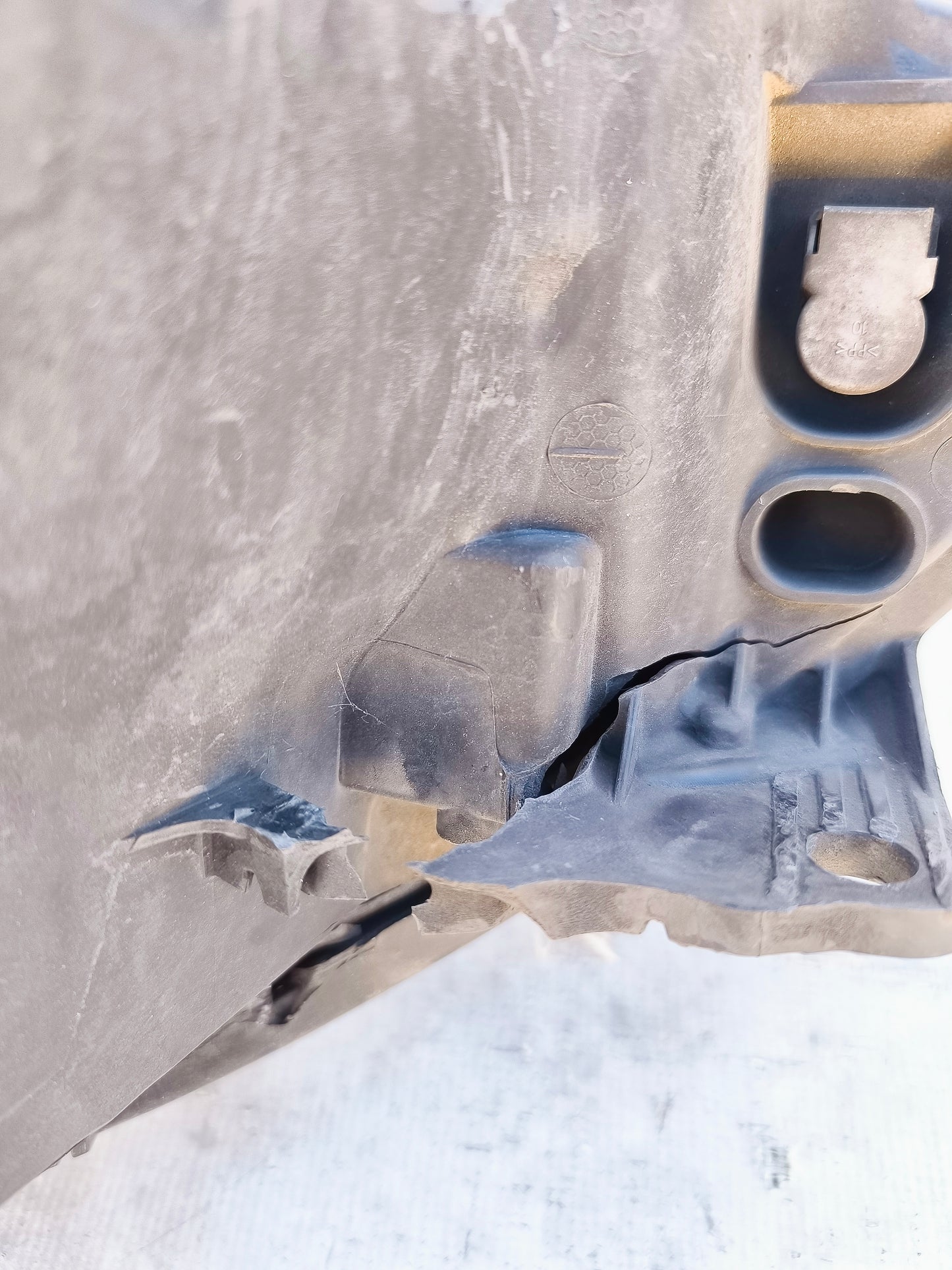 Frontpartie / Komplette schwarze Karosserie Peugeot 208 2013 ecoAG5718