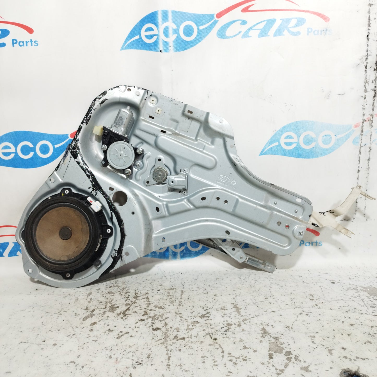 Rear rack right Kia Soul 2008 code: 83480-2KXXX ecoAC9398