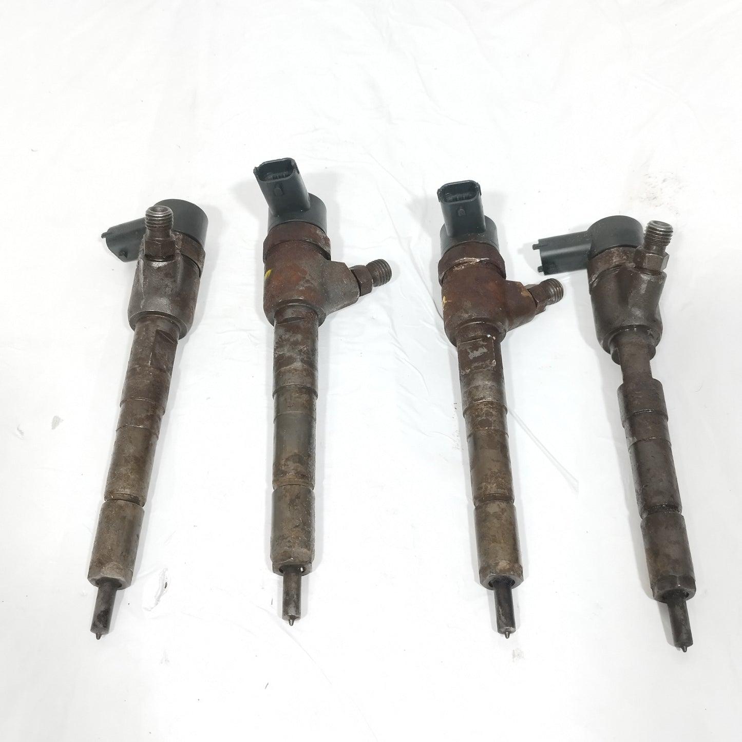 Iniettori Fiat Punto 1.3 MTJ 70CV 2003-2010 BOSCH cod: 0445110083 ecoAC16175