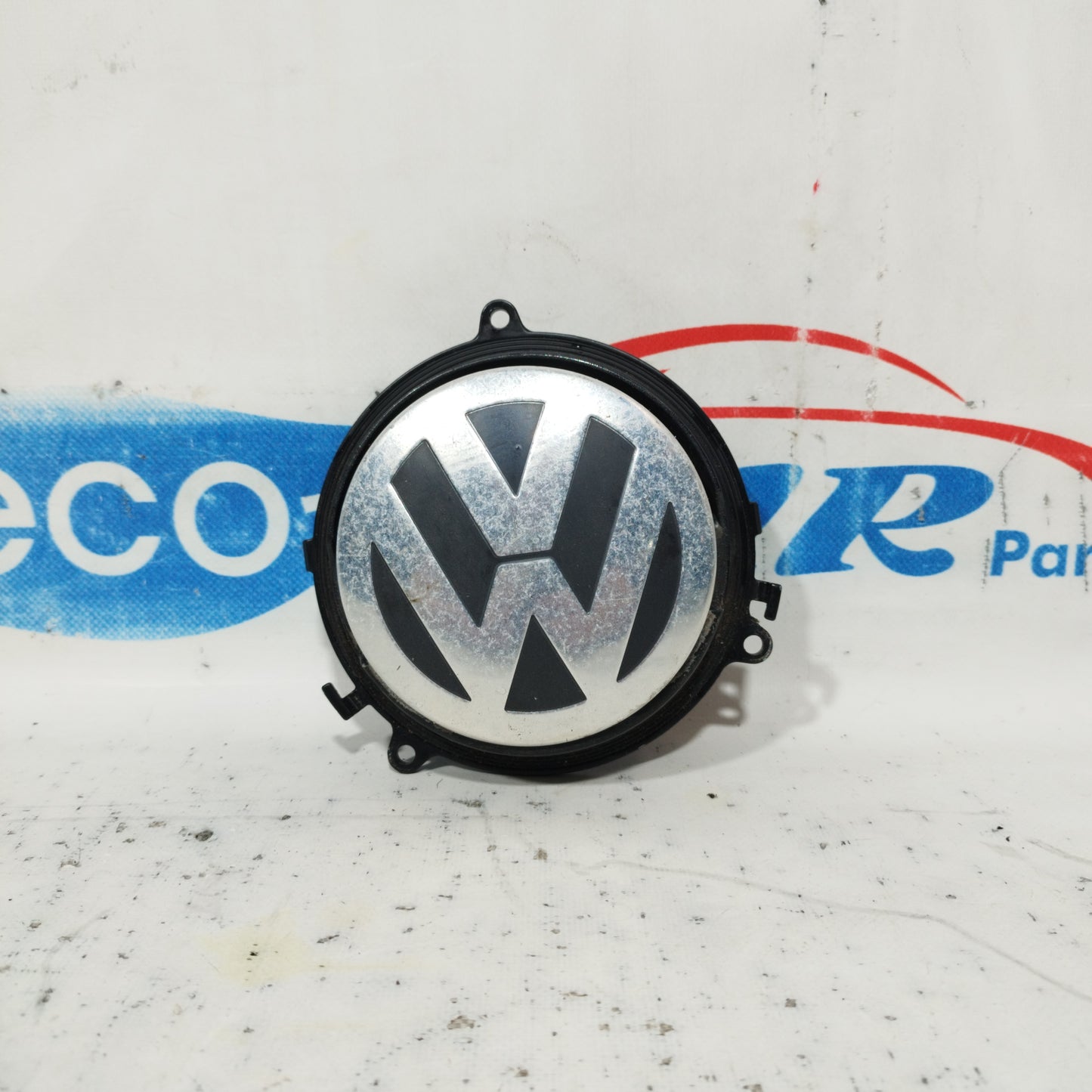 Tailgate handle Volkswagen Golf 5 2004 Code: 1K0827469D ecoAC9550