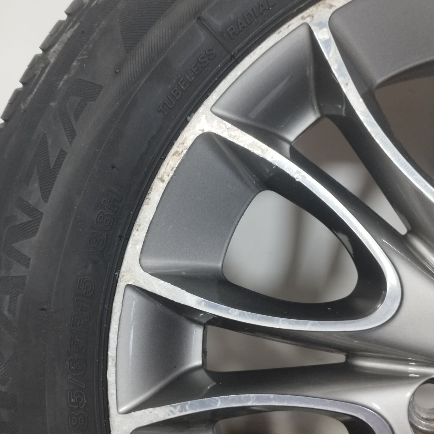 Cerchi in lega con gomme Fiat punto Evo 2012 ecoAC15266