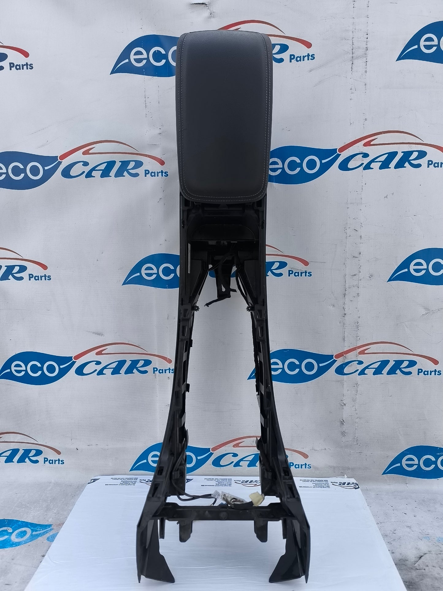 Central tunnel with armrest Mercedes A-Class W176 Cod. 1766800900 ecoAG5936