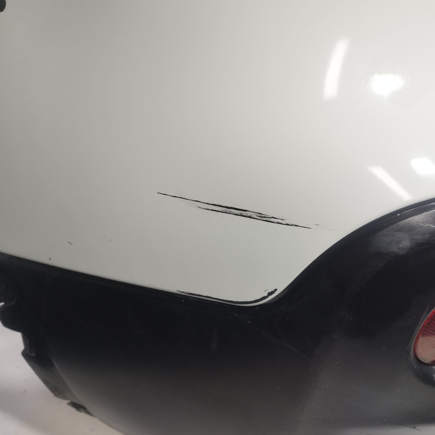 Paraurti posteriore bianco Nissan Qashqai 2012 ecoAC14495