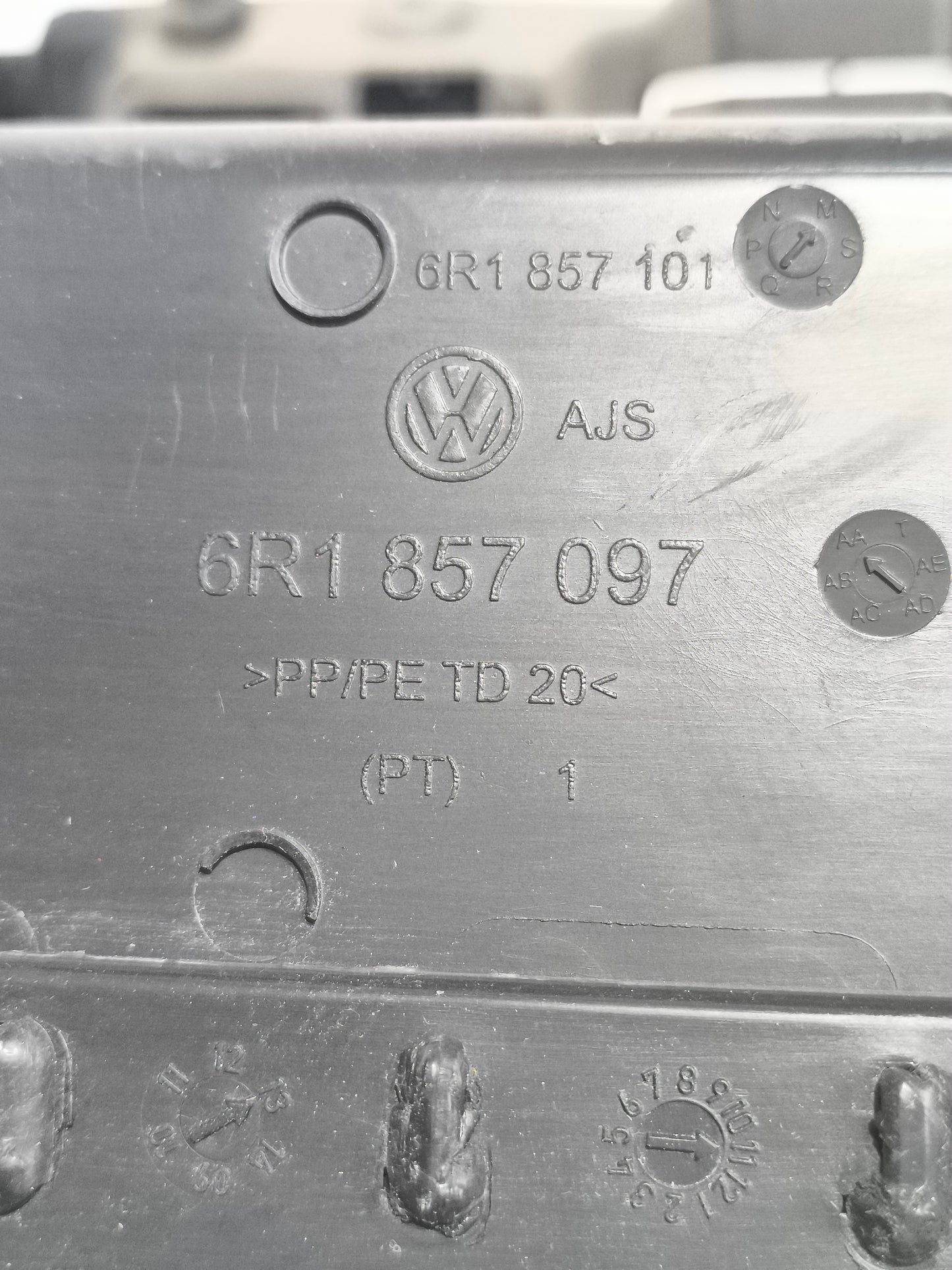 Volkswagen Polo 2012 Handschuhfach ecoAG6767
