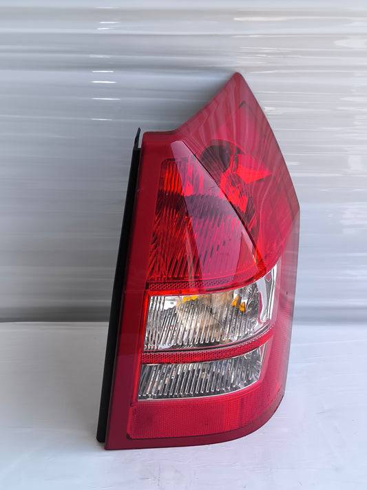 Fanale posteriore dx Chrysler 300C Touring (SW) anno 2005-2010 cod: 04805966AH ecoAG8589