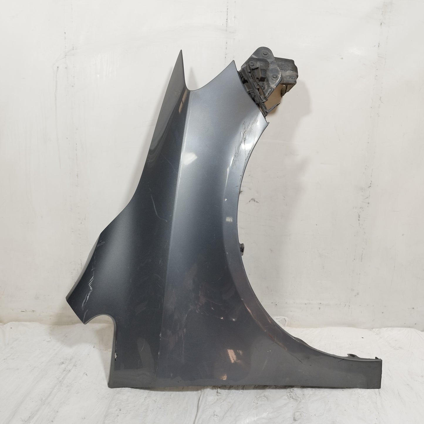 Parafango anteriore dx grigio scuro Volkswagen Golf plus (5M1 / 521) 2005-2009 ecoAC16585