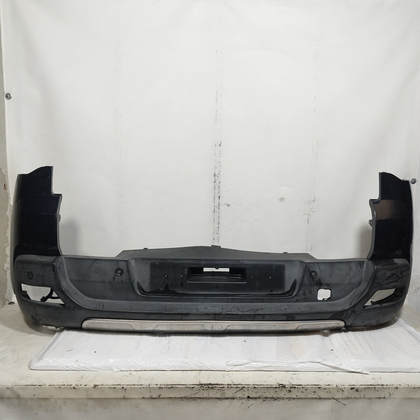 Paraurti posteriore blu scuro Peugeot 3008 2013-2016 Restyling cod: 9685633177 ecoAC15555