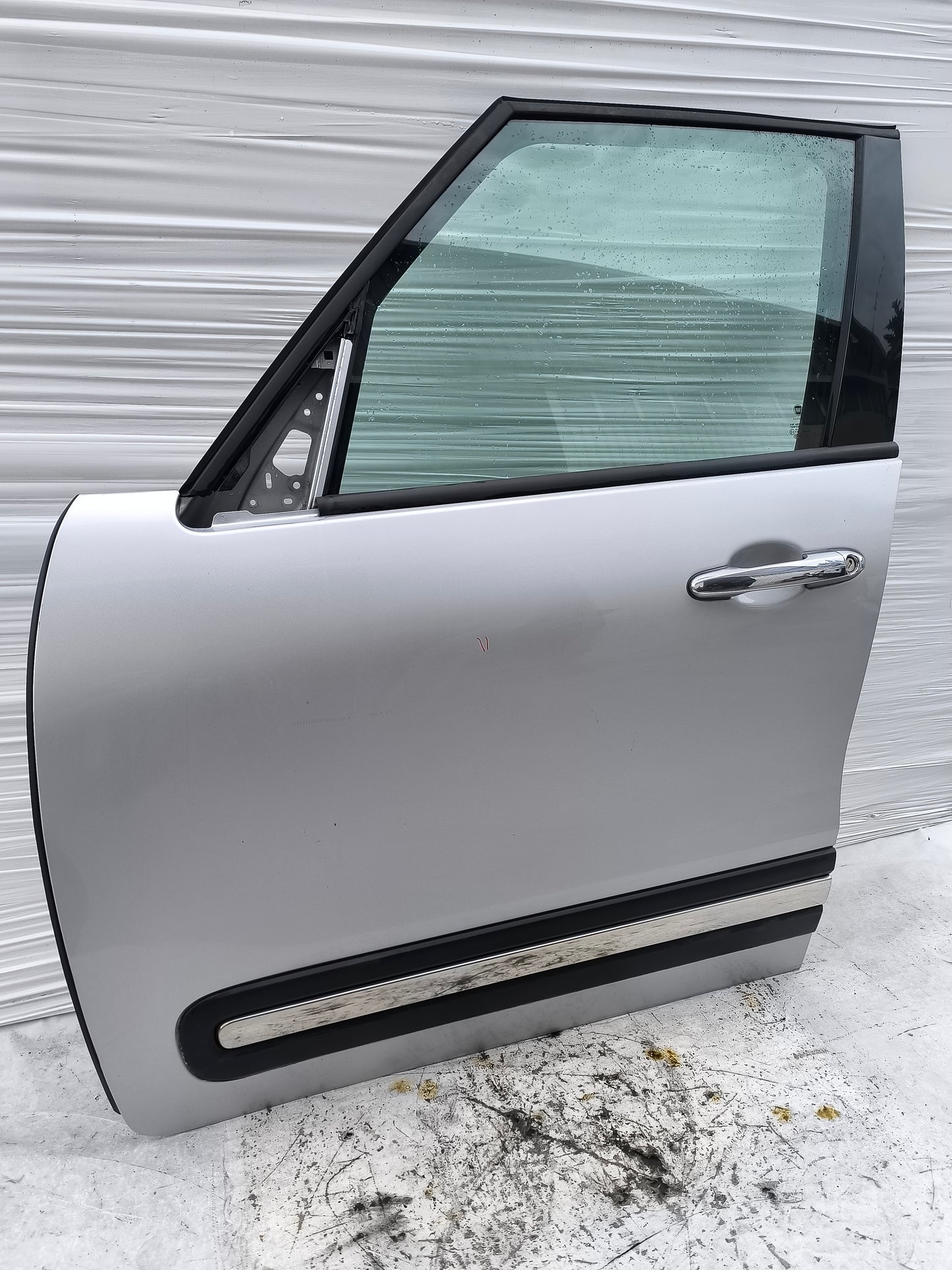 Sportello anteriore sx grigio argento Fiat 500L 2013-2022 ecoAG8442