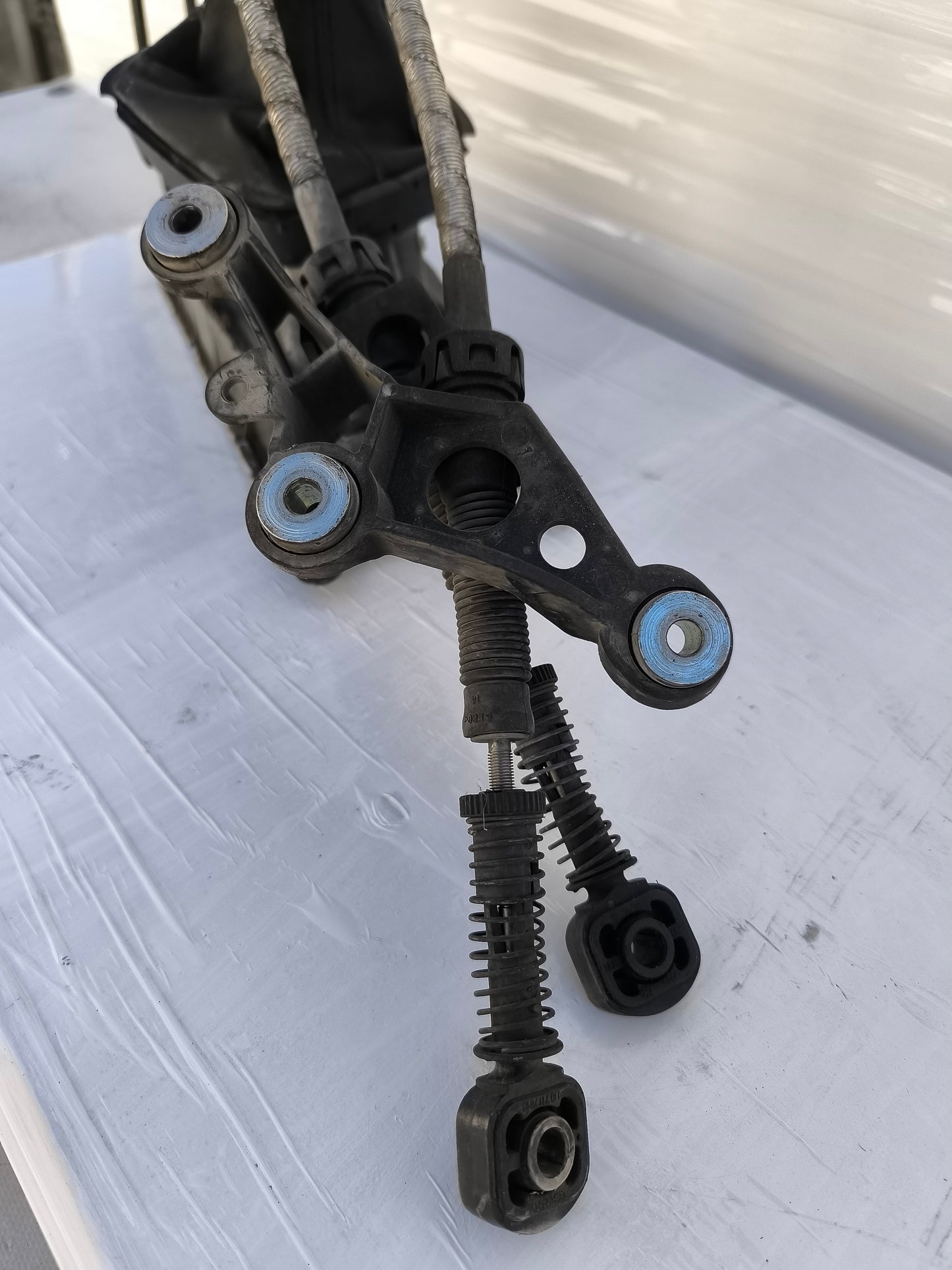 Leva cambio con cavi Volkswagen Polo /Seat Ibiza 1.2 B anno 2011 cod. 6Q1711061E ecoAG7669