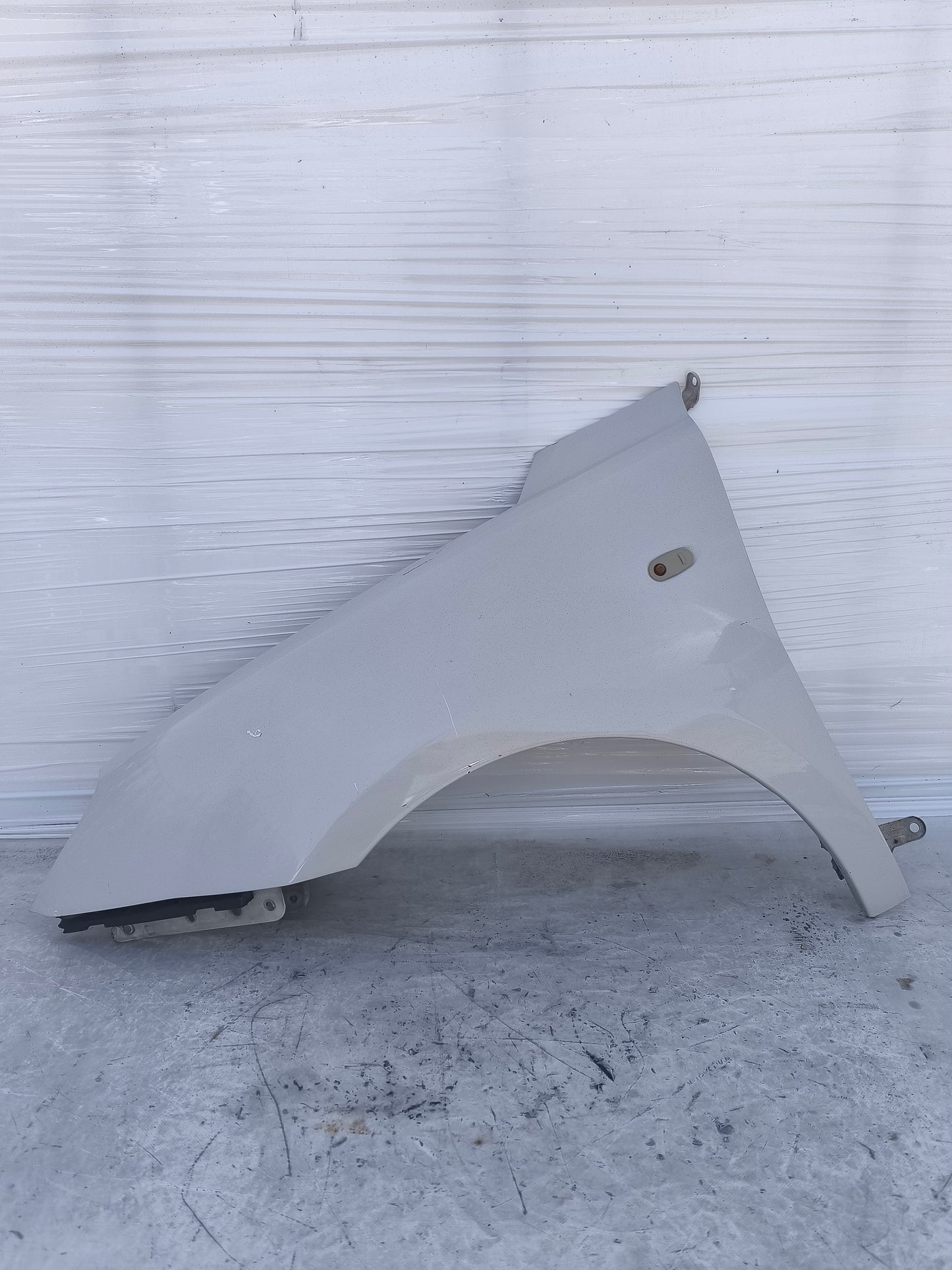 Parafango sx Alfa Romeo Mito bianco ecoAG8237