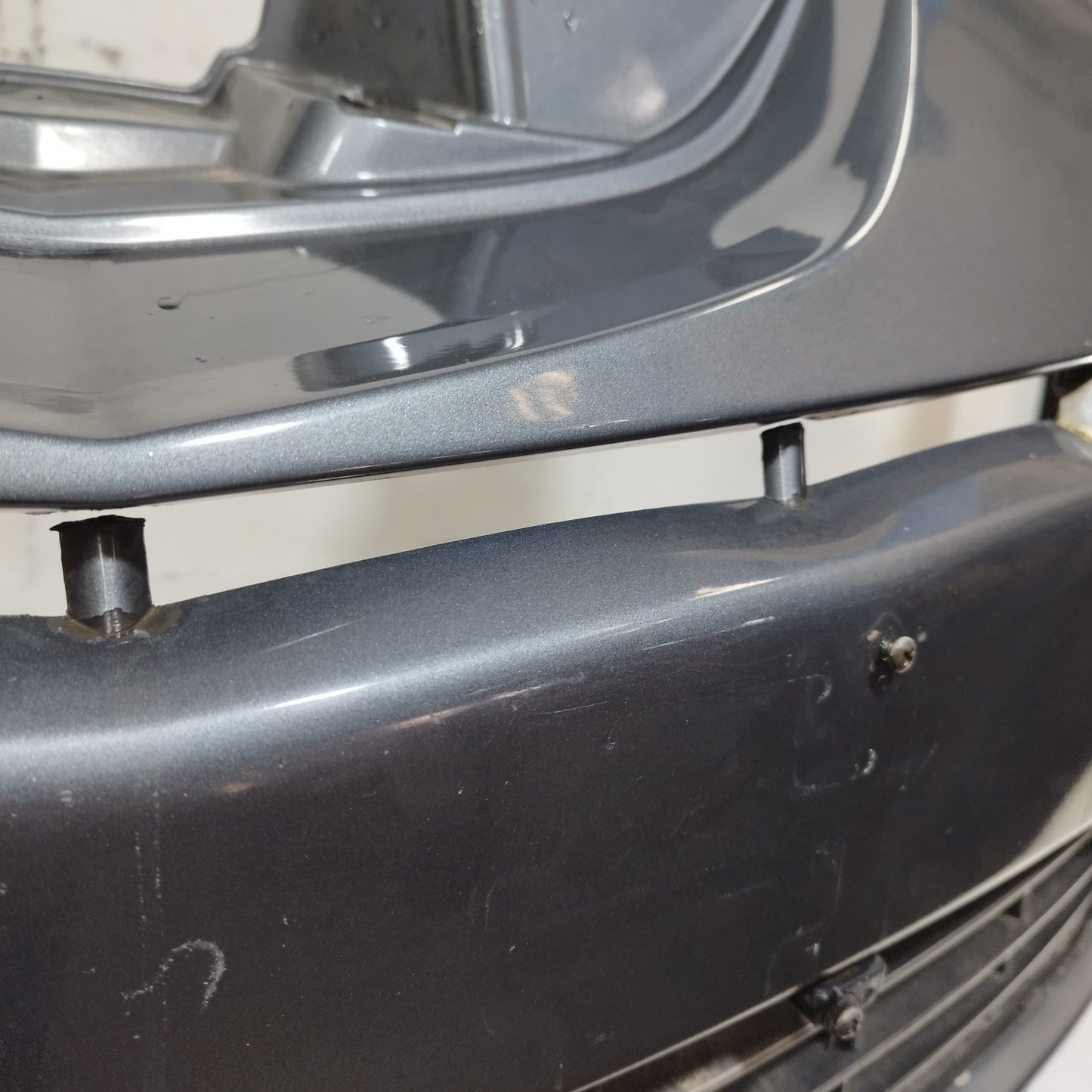 Paraurti anteriore grigio scuro Lancia Musa II serie 2007-2013 Restyling ecoAC15430