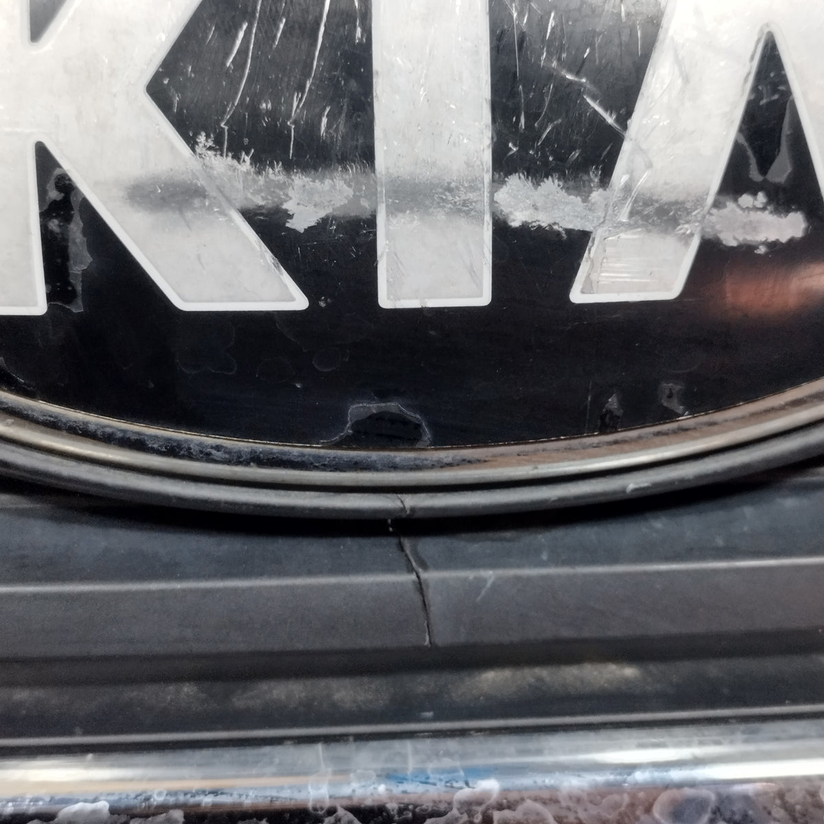Paraurti anteriore bianco Kia Sportage III (SL) 2010-2013 ecoAC17309