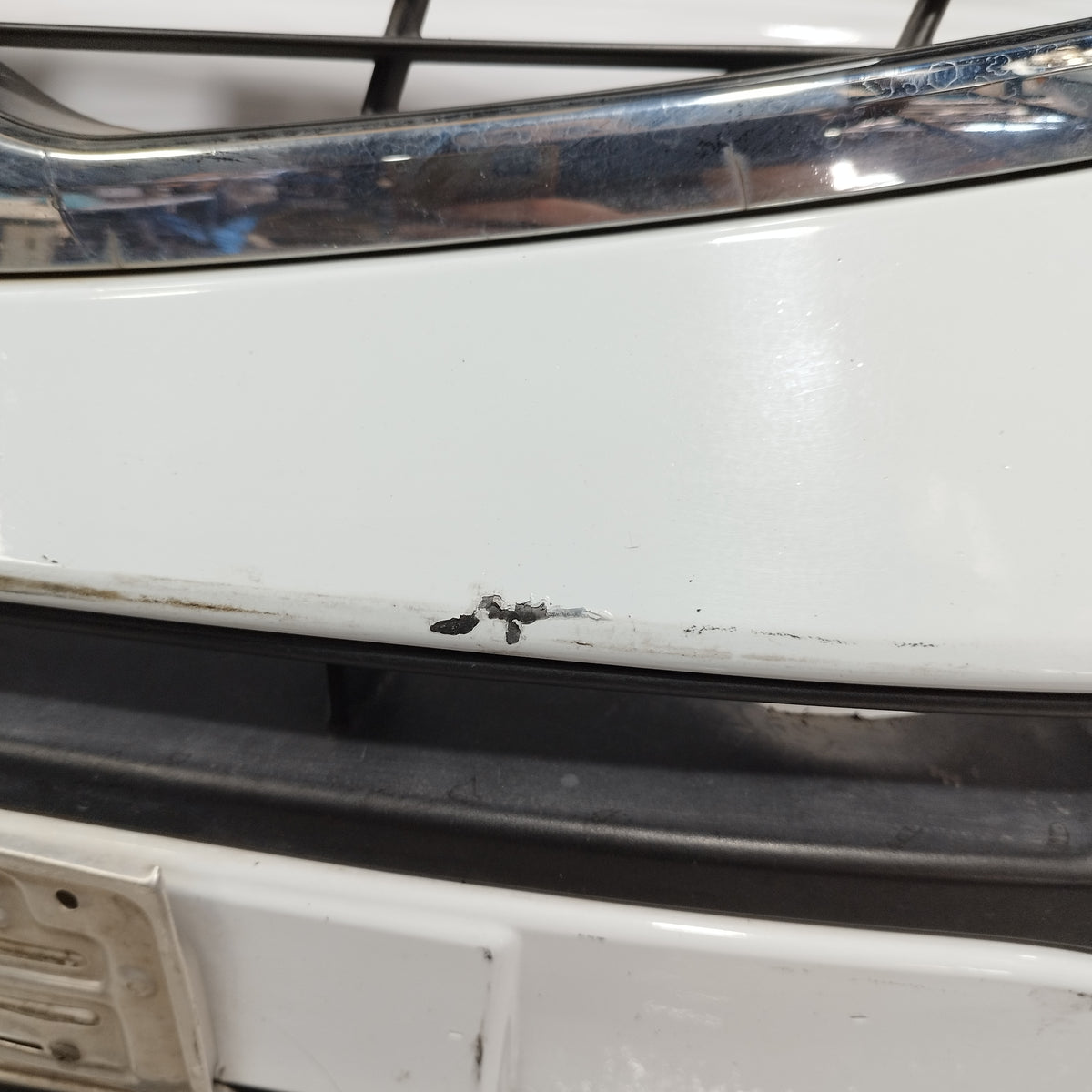 Paraurti anteriore bianco Kia Sportage III (SL) 2010-2013 ecoAC17309
