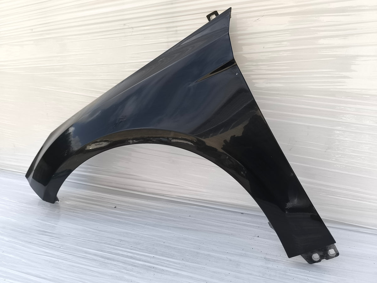 Parafango sx Ford Focus III SW anno 2011-2014 ecoAG10011