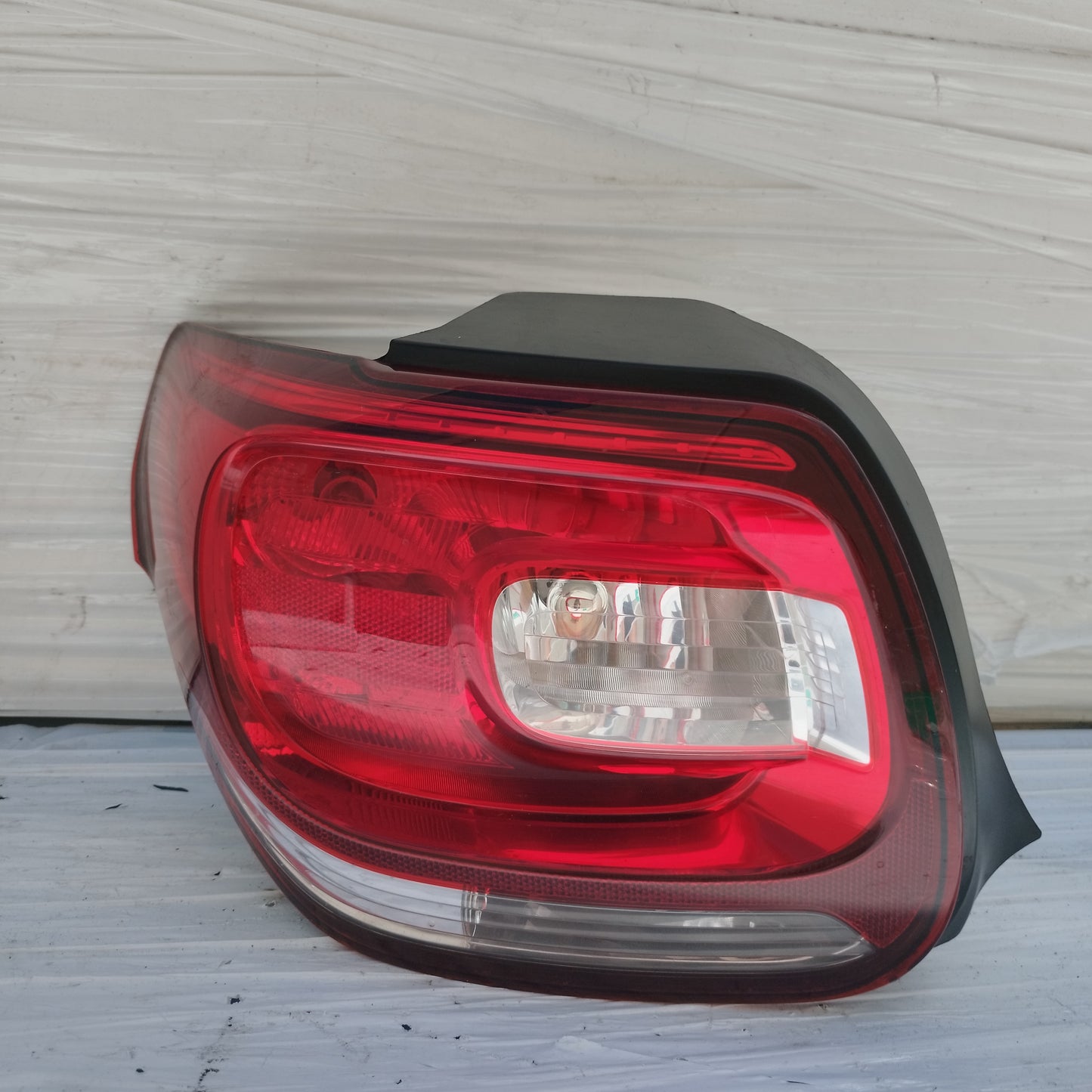 Fanale posteriore sx Citroen DS3 2012 cod: 9676973880-00 ecoDM232