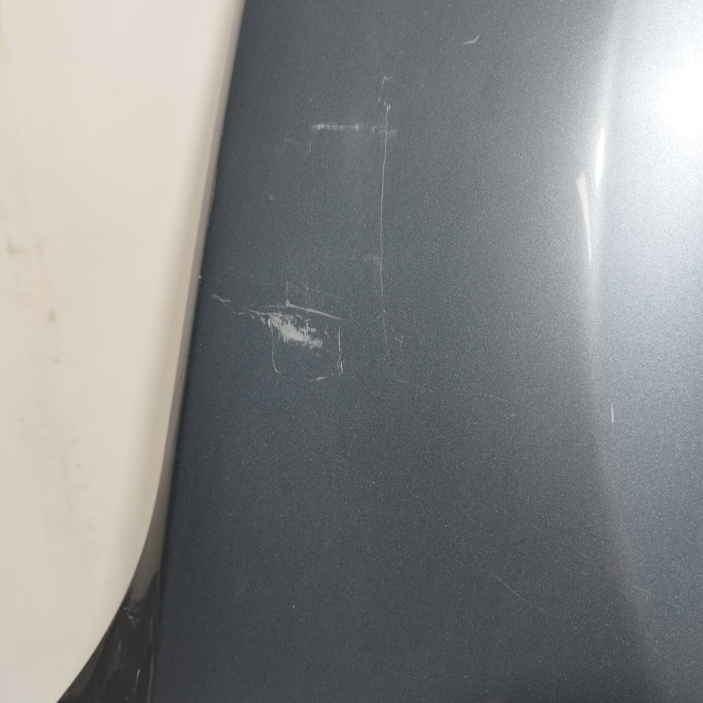 Parafango anteriore dx grigio scuro Opel Astra J 2009-2012 ecoAC15394