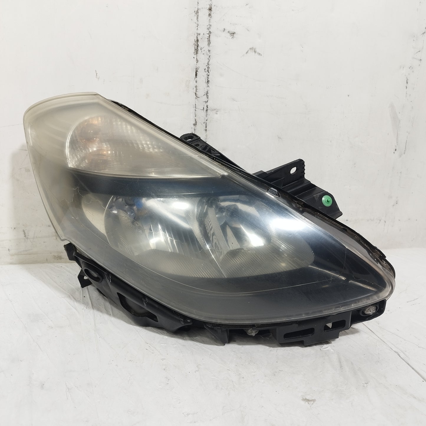 Fanale anteriore dx Renault Clio III (X85) 2009-2012 cod: 13330F/C ecoAC16605
