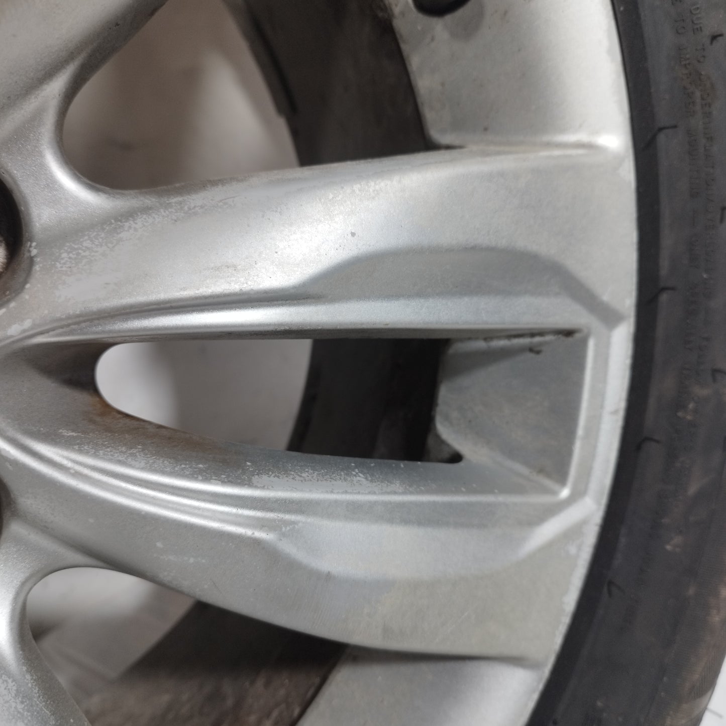 Alloy Wheels with Tires Kia Sorento 2012 ecoAC11656