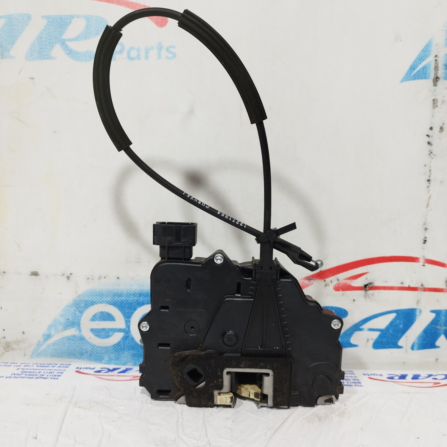 Front left lock Opel Meriva B 6 pin 2012 code: 13258271 ecoAC3829