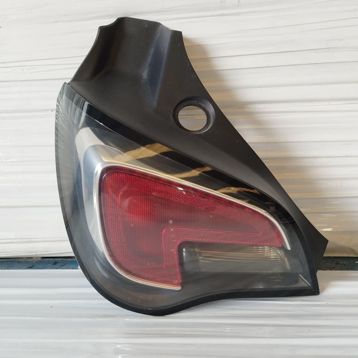 Fanale posteriore sx a LED Opel Adam (M13) 2013-2019 cod: 13354582 ecoAC17600