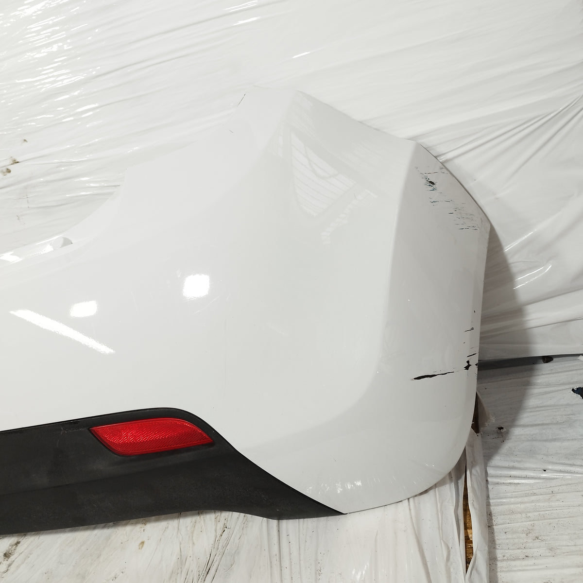 Paraurti posteriore bianco Chevrolet Spark (M300) 2010-2012 ecoAC17238