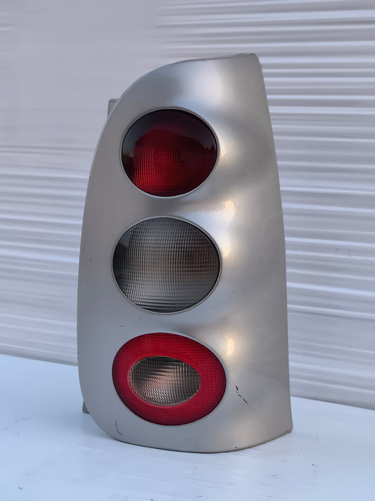 Fanale posteriore dx Smart 450 anno 2001 ecoAG7519