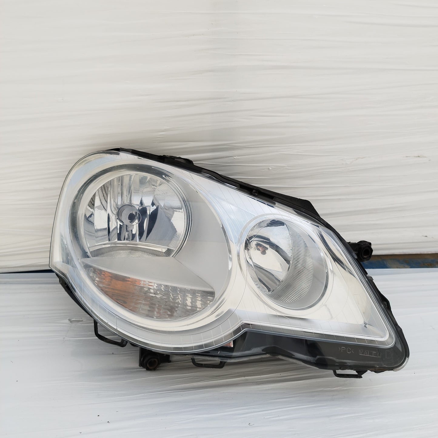 Fanale anteriore dx Volkswagen Polo 2007 cod: 89312009 ecoDM080