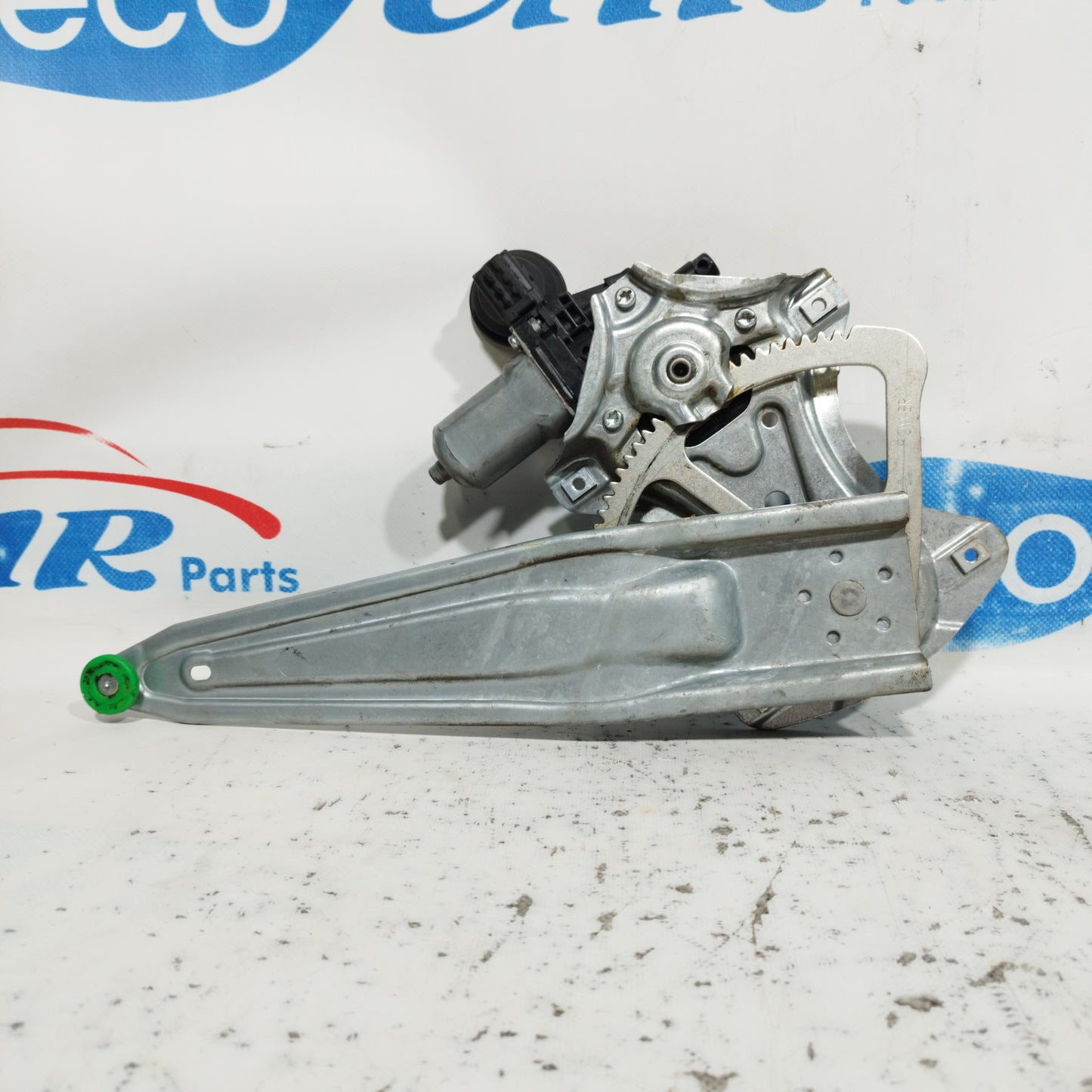 Front right rack Toyota Yaris 2014 code: 85710-0D100 ecoAC8832