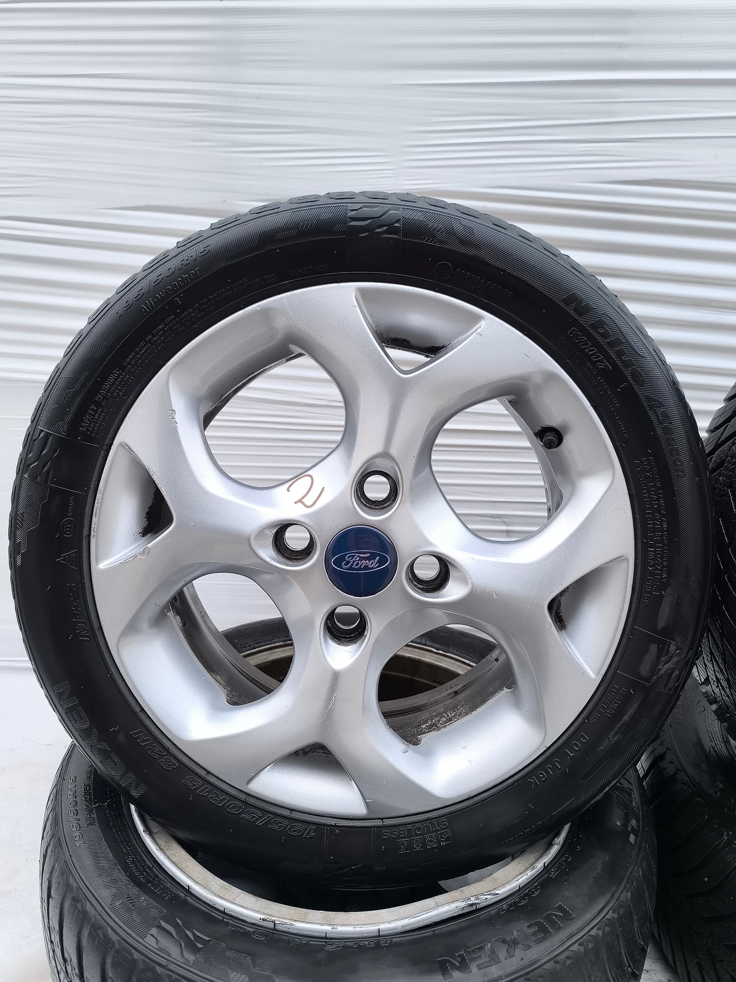 Cerchi e gomme Ford Fiesta anno 2012 ecoAG7914