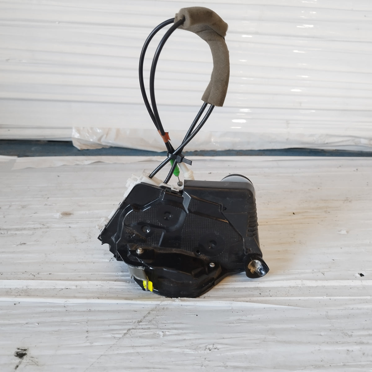 Serratura anteriore sx Toyota Aygo X (AB70) 2022-2025 ecoAC17514