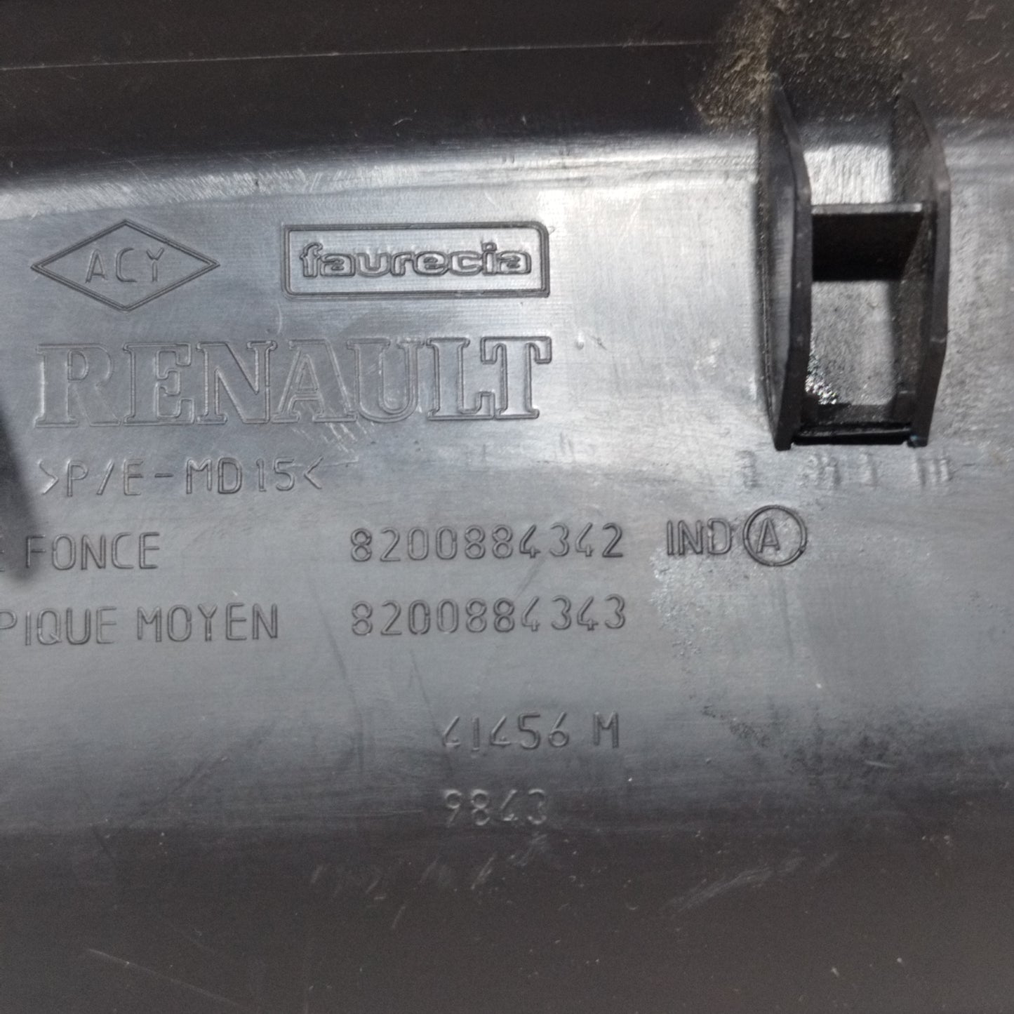 Navigatore satellitare Renault Clio 2010 cod: 8200884342 ecoAC9548