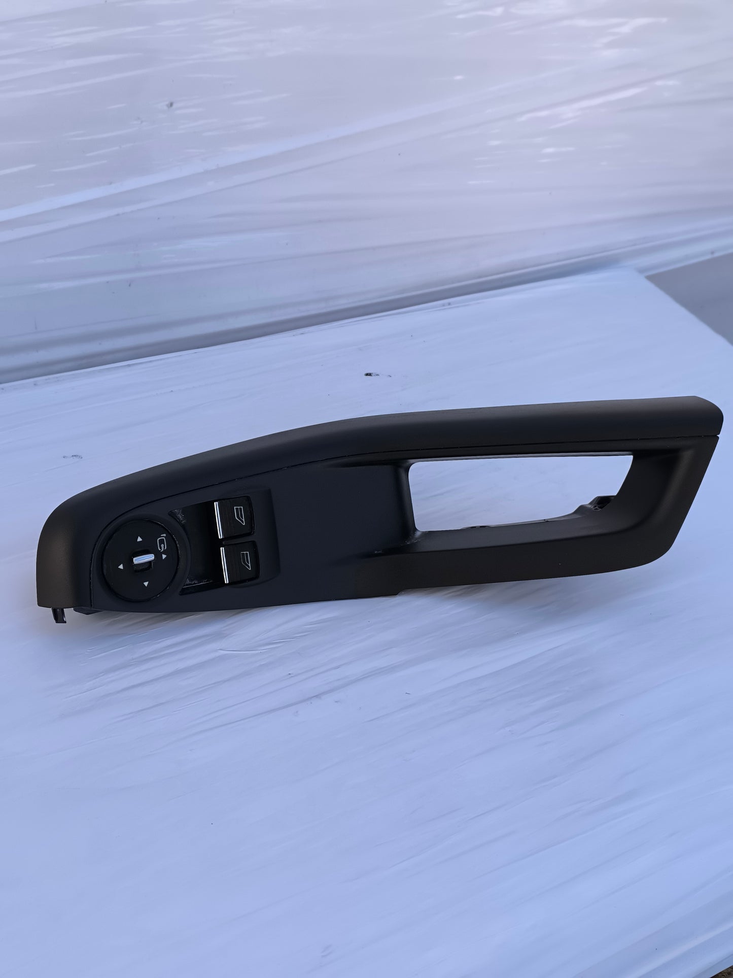 Pulsantiera anteriore sx Ford Fiesta anno 2012 (2 tasti) cod: C1BT14A132BA ecoAG8310