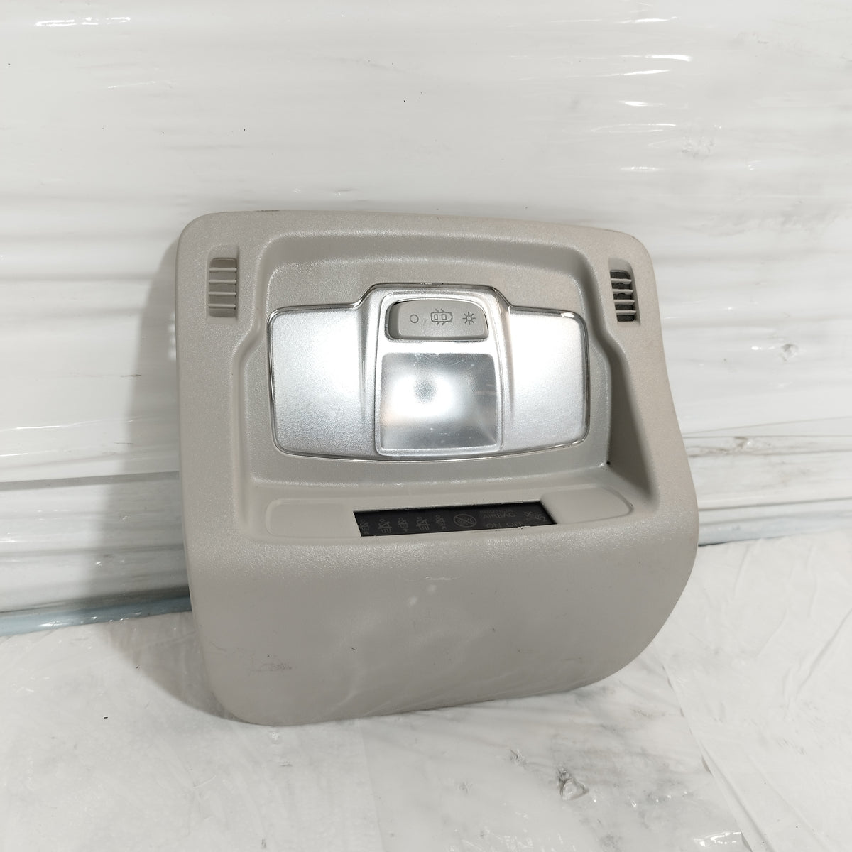 Luce di cortesia Citroen C3 III 2016-2024 cod: 9811856677 ecoAC17253