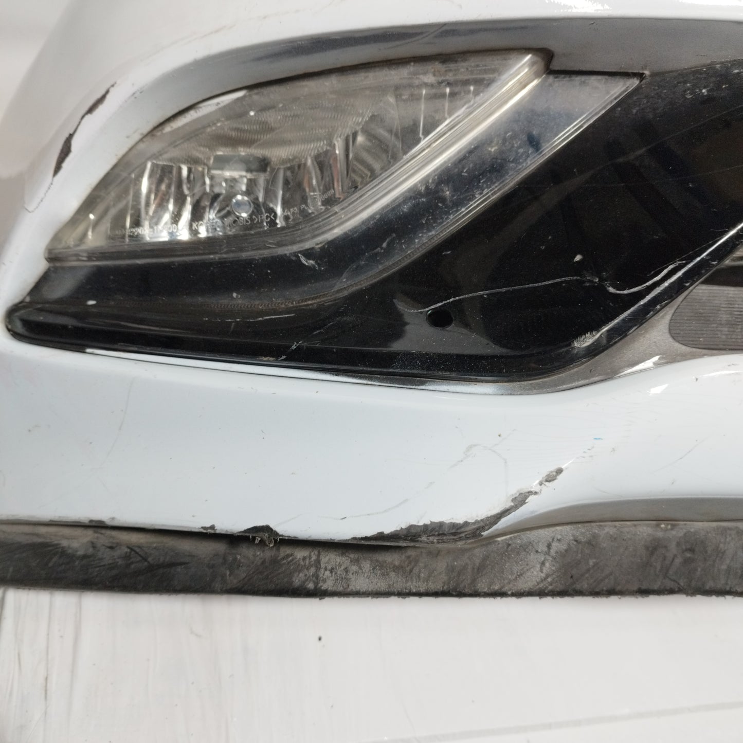 White front bumper Kia Venga 2012 ecoAC10696