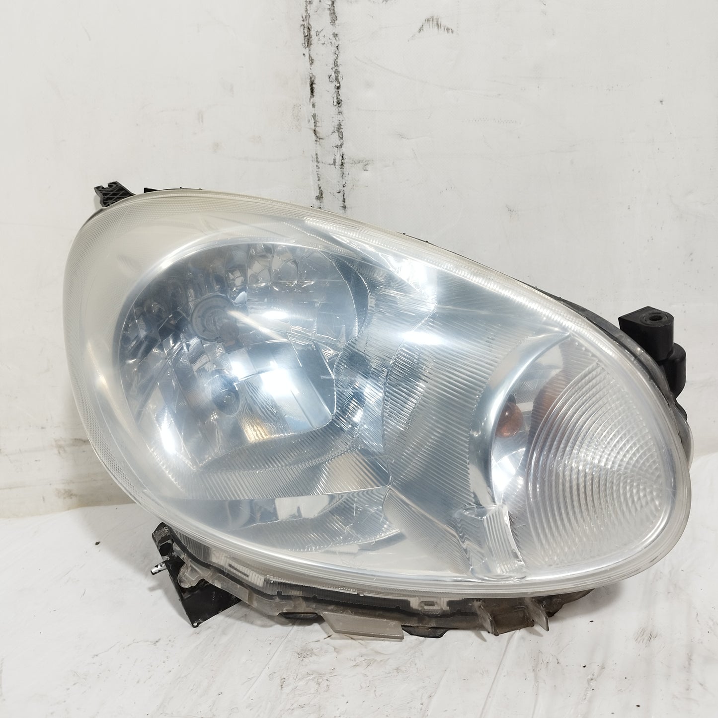 Fanale anteriore dx Nissan Micra K13 2010-2013 cod: 260101hb0a ecoAC16551
