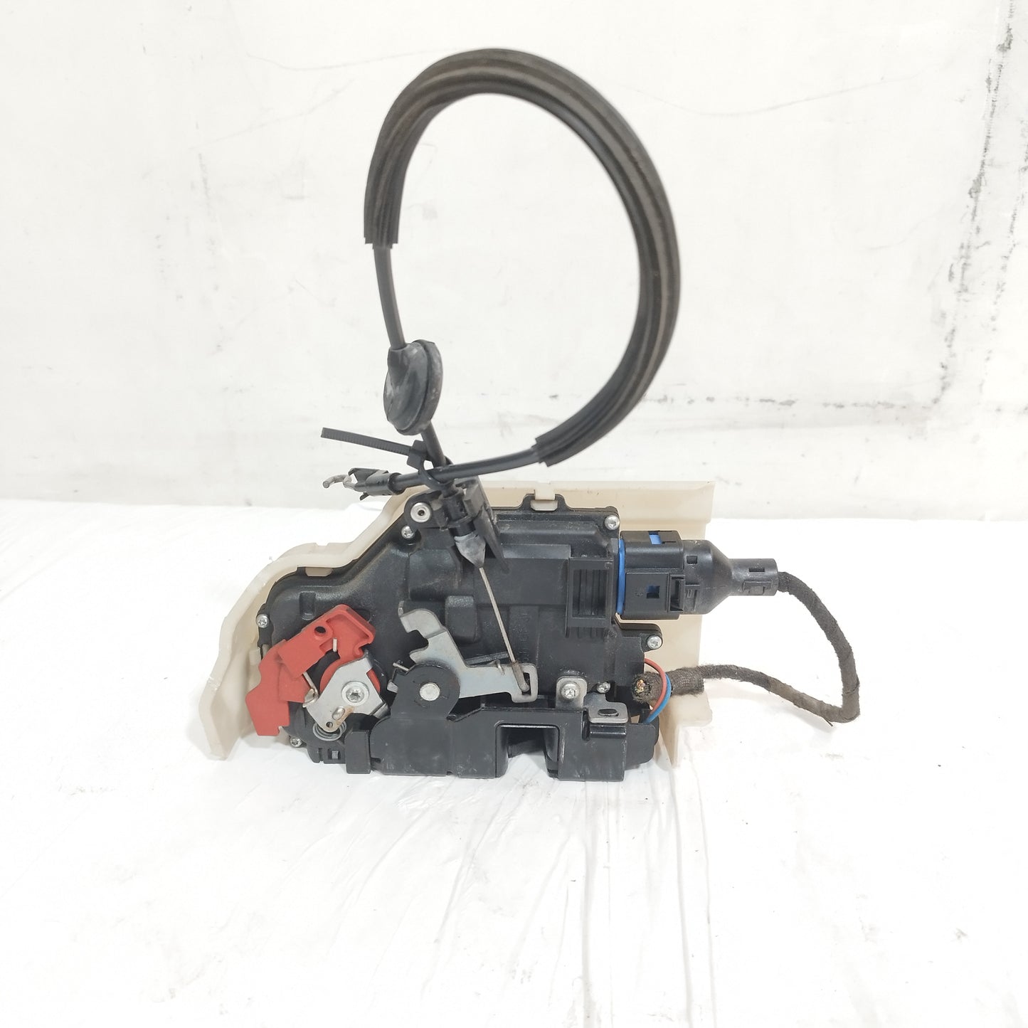 Serratura anteriore sx Volkswagen Touran (1T1 / 1T2) 2003-2010 ecoAC16517