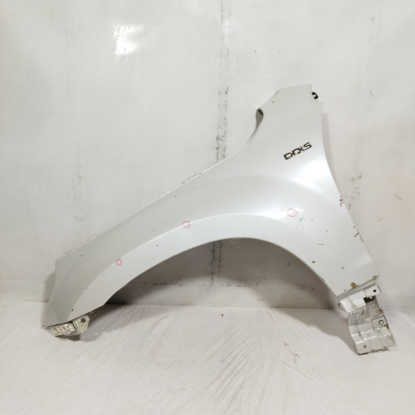 Parafango anteriore sx bianco perlato Suzuki Gran Vitara 2008 ecoAC14724