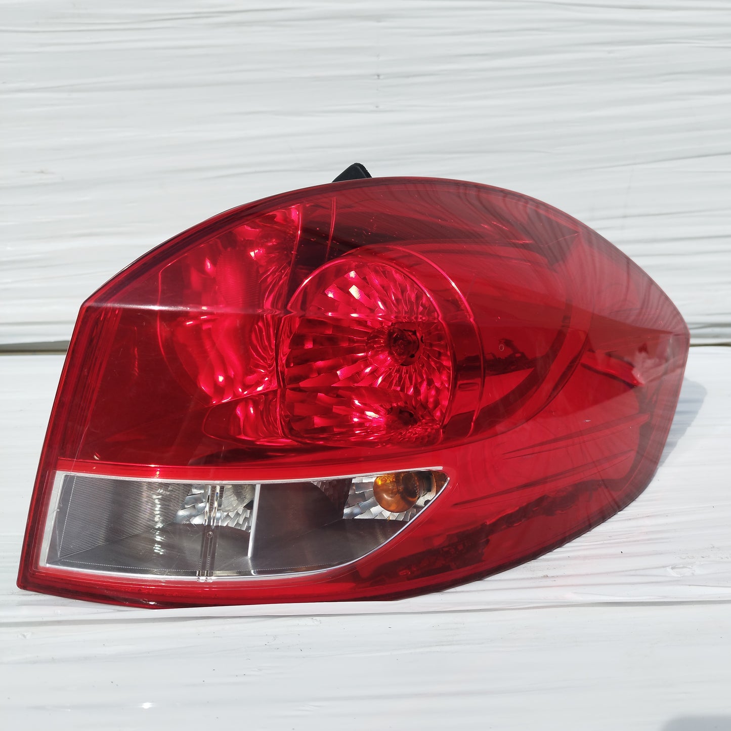 Fanale posteriore dx Renault Clio 2010 cod: 8200586844 ecoDM087
