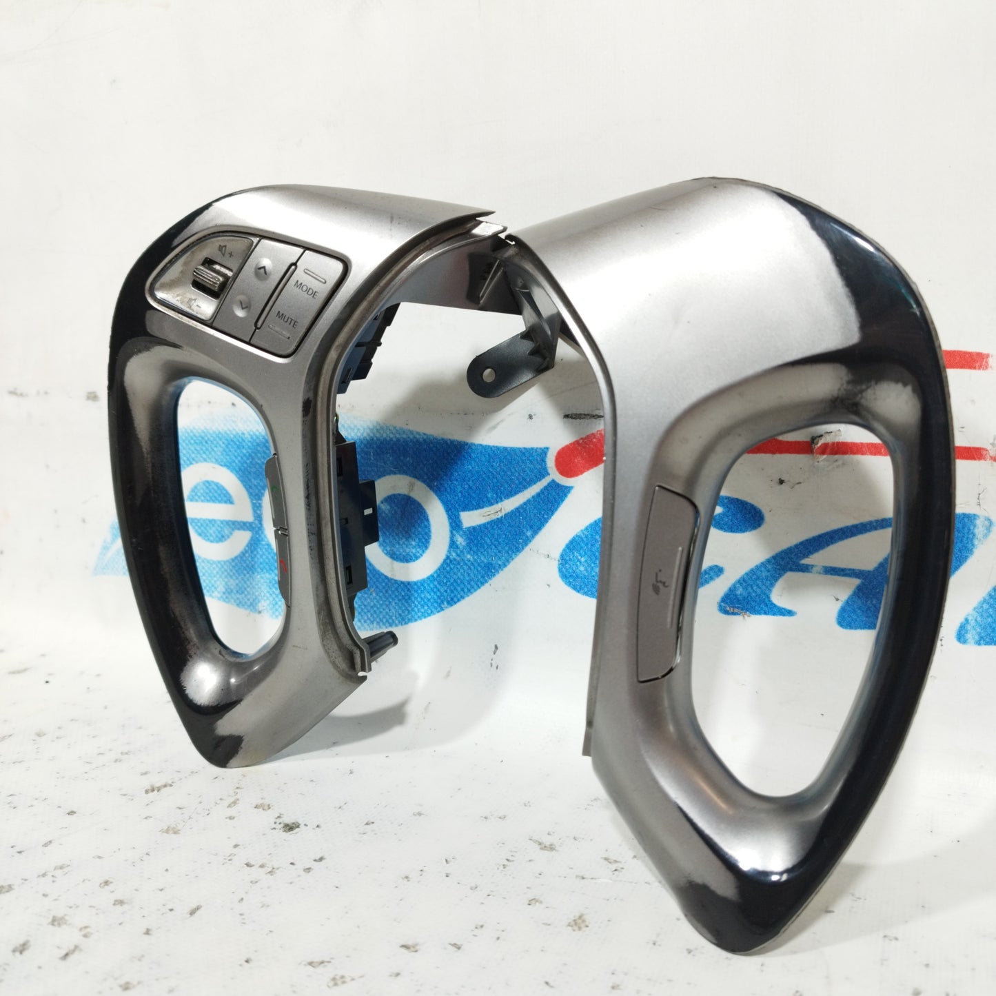 Lenkradbedienelemente Hyundai IX35 2011 Code: 96700-2S300 ecoAC9921