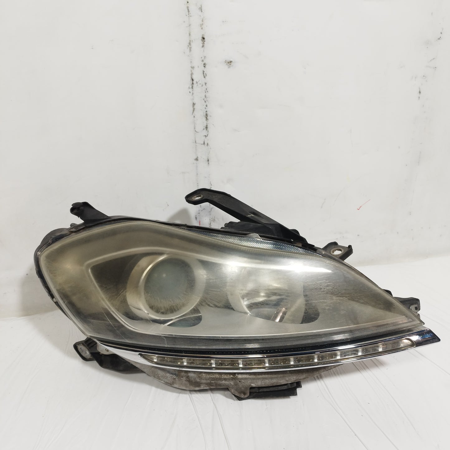Fanale anteriore dx Lancia Delta III serie (844)  2008-2014 cod: 844052713 ecoAC14818