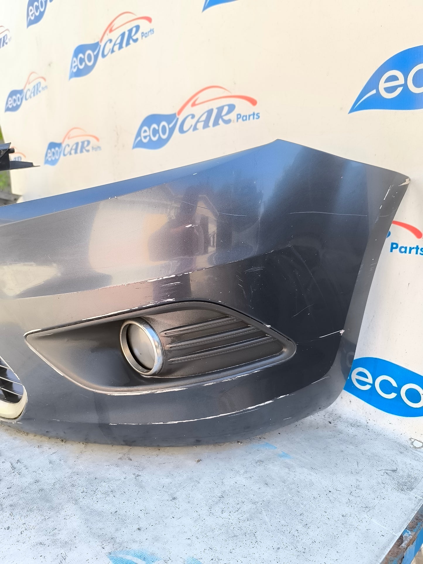 Gunmetal Grey Front Bumper Ford Focus 2009 ecoAG6352