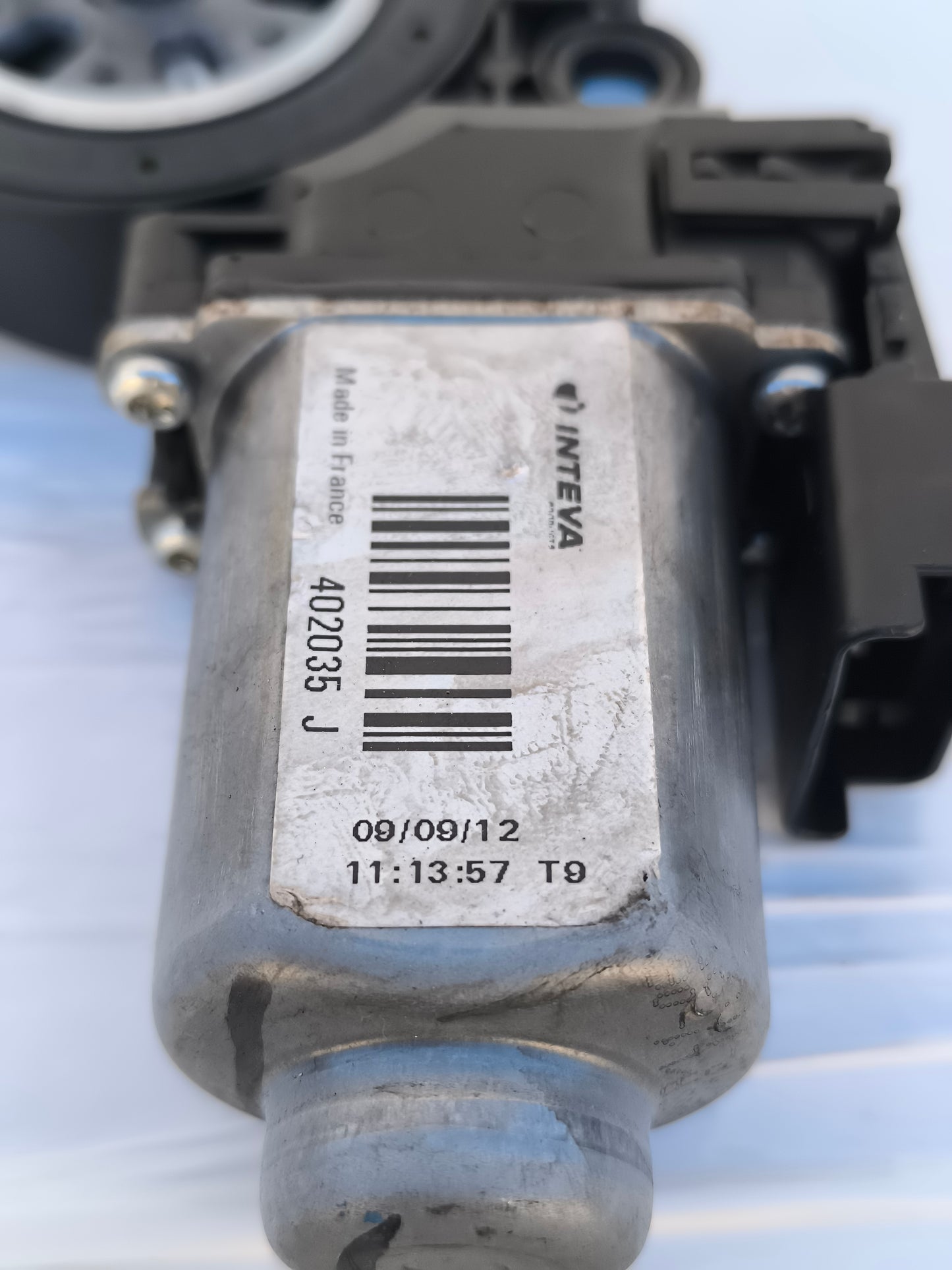 Motorino alzacristalli posteriore dx Nissan Qashqai anno 2012 cod: 402035J ecoAG7787