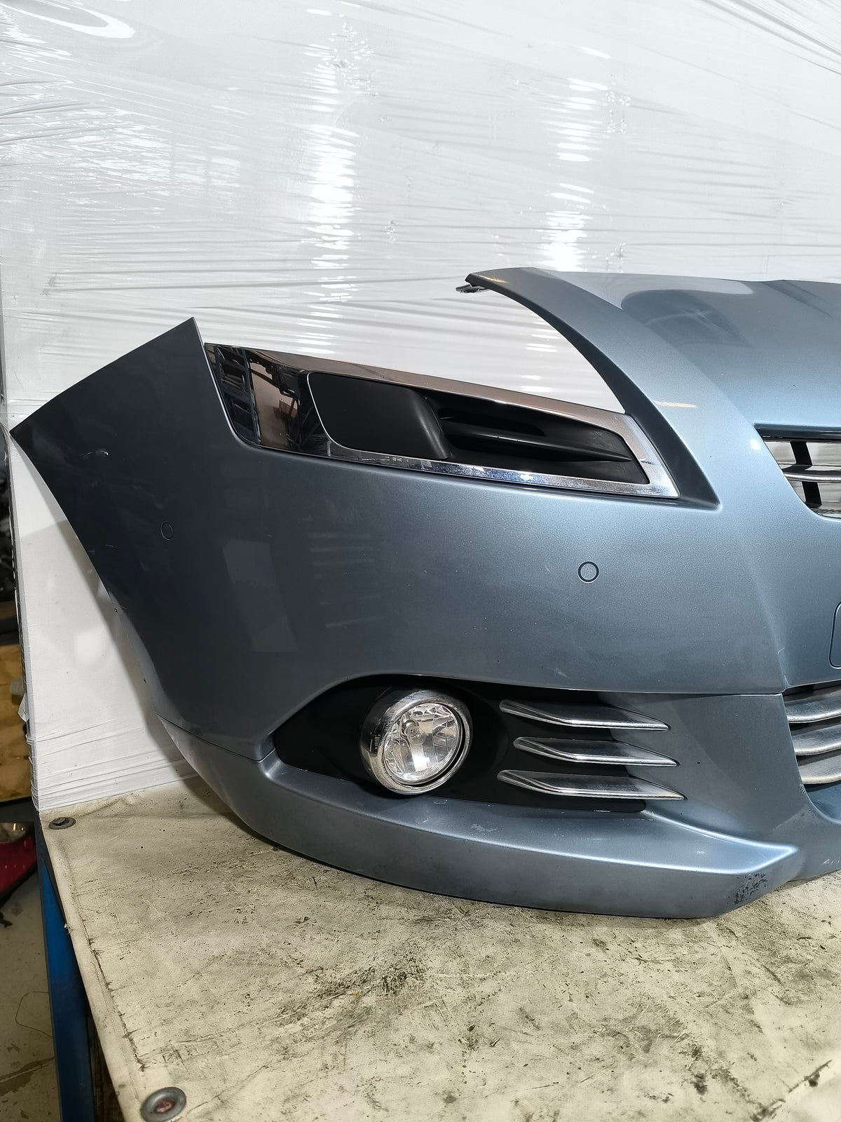 Paraurti anteriore celeste scuro Peugeot 5008 I anno 2009-2013 ecoAG9697
