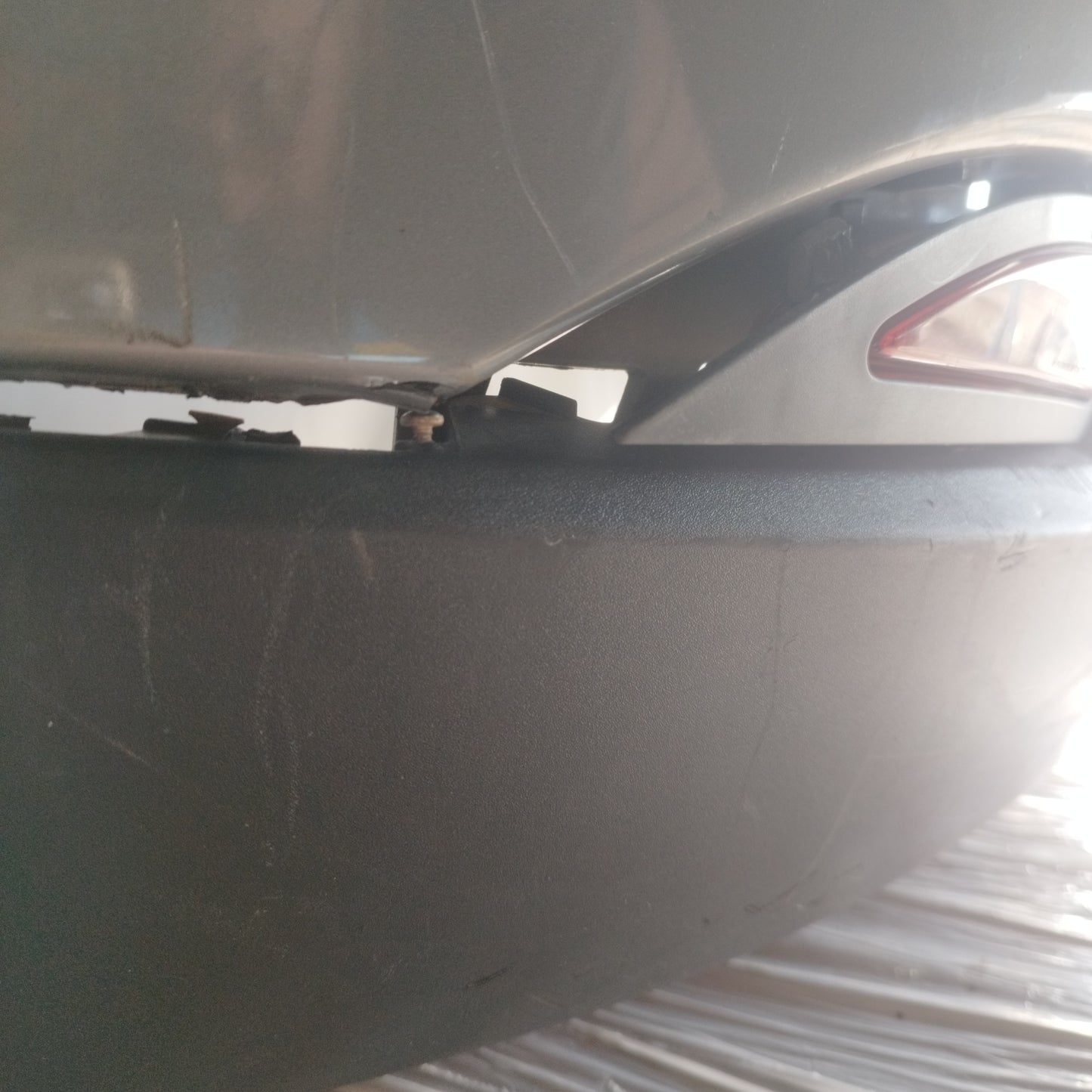 Dunkelgraue Heckstoßstange Lancia Delta 2012 ecoAC11032