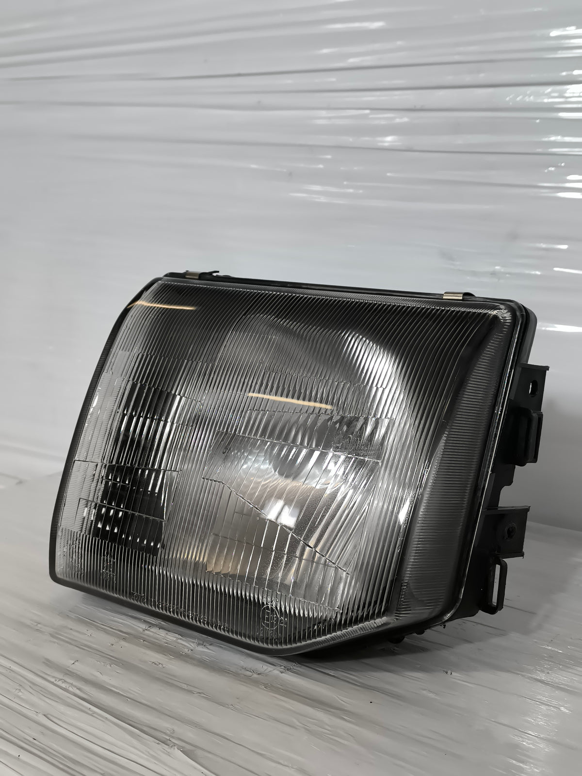Fanale anteriore sx Mitsubishi Pajero II (V20) anno 1997-2000 ecoAG9919
