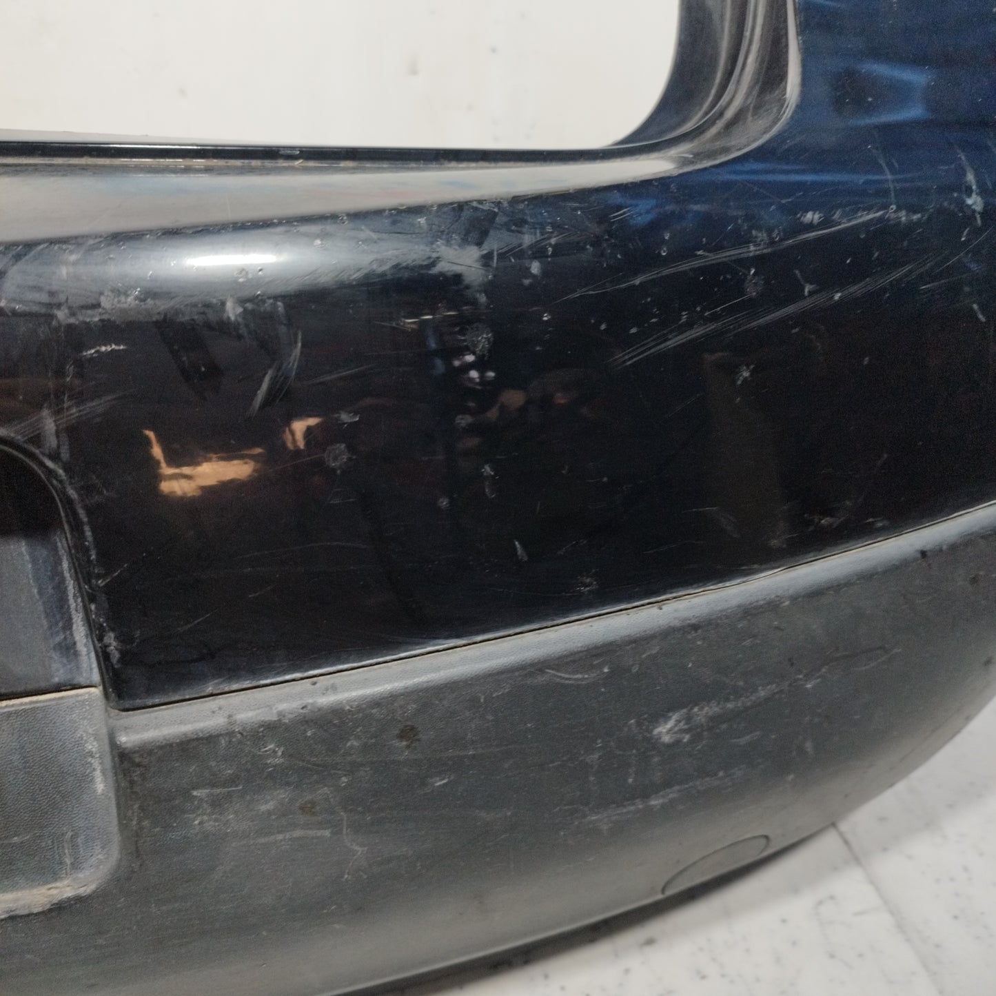 Black Rear Bumper Volkswagen Golf 5 2005 ecoAC9696