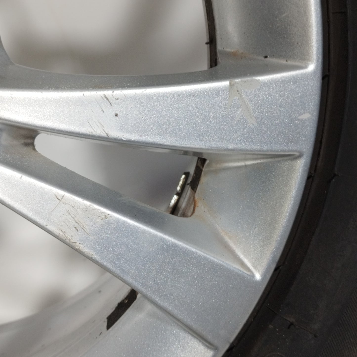 Alloy Wheels with Tires Alfa Romeo Giulietta 2015 ecoAC11608