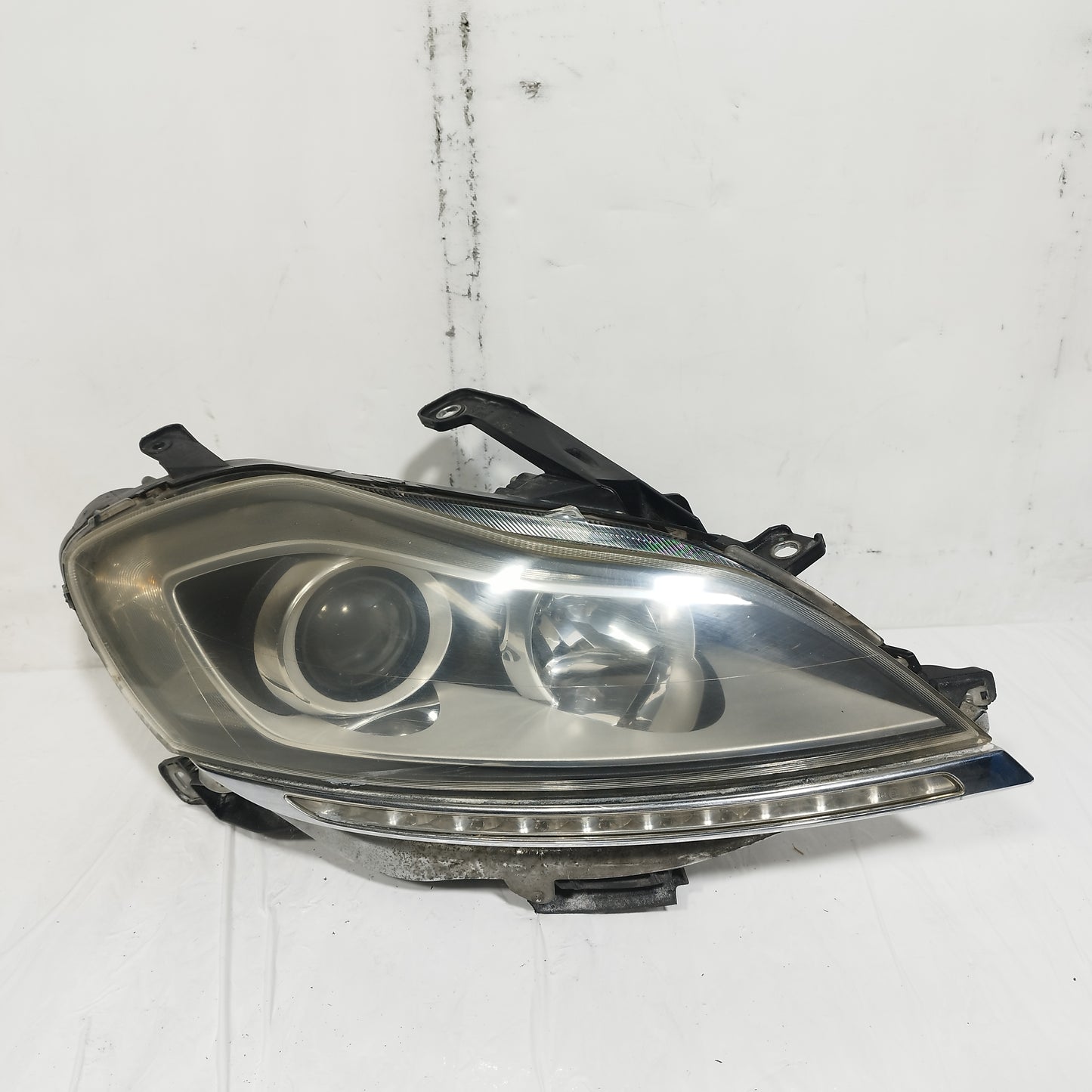 Fanale anteriore dx Lancia Delta III serie (844) 2008-2014 cod: 51824828 ecoAC15010