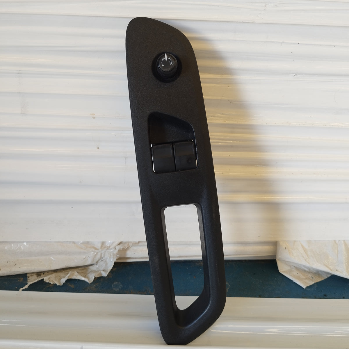 Pulsantiera alzacristalli anteriore sx Toyota Aygo X (AB70) 2022-2025 cod: 74232-0h060 ecoAC17539